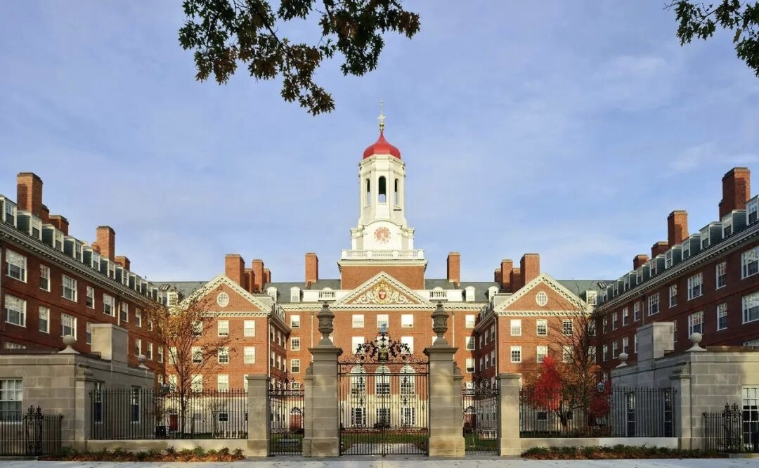 哈佛大学的优秀录取文书大公开,如何才能获取名校的青睐?(图7) 哈佛大学的优秀录取文书大公开,如何才能获取名校的青睐?(图7)